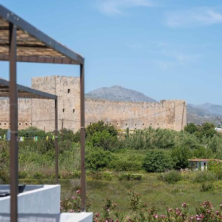 Milos Studios & Beach House Frangocastelo Exterior photo